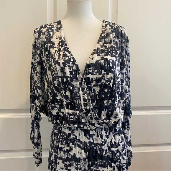 PARKER mini dress w/ elastic waist and snap v-neck - Picture 6 of 10